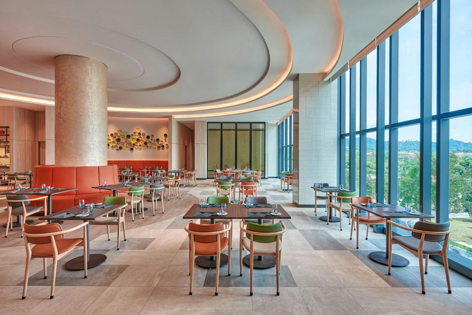 Отель Courtyard By Marriott Сетия-Алам Экстерьер фото